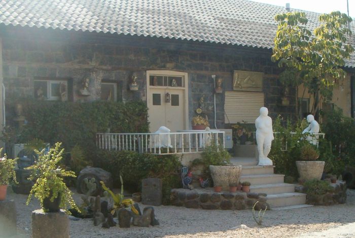 House in the town of Kinneret
